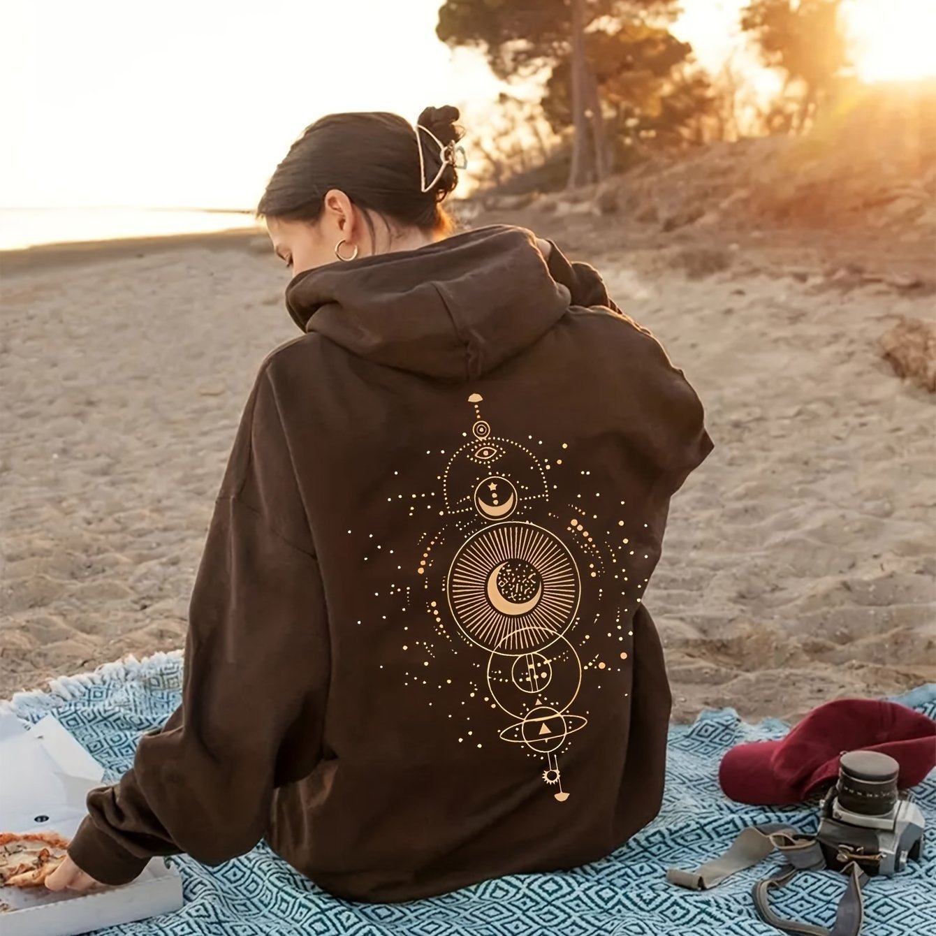 Sudadera casual con capucha estampada con la luna